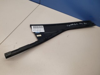Накладка рамки двери задняя левая, ориг. номер 7P6839903C041, Volkswagen Touareg 2014-2018