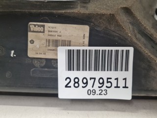 Вентилятор радиатора в сборе, ориг. номер 04809413AF, Chrysler Voyager Caravan 2000-2004