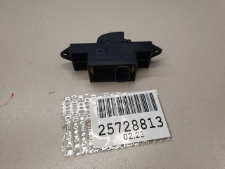 Кнопка стеклоподъемника, ориг. номер MR587944, Mitsubishi Outlander CW XL
