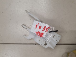 Кронштейн замка двери передний правый, ориг. номер 813202Y000, Hyundai ix35 Tucson LM