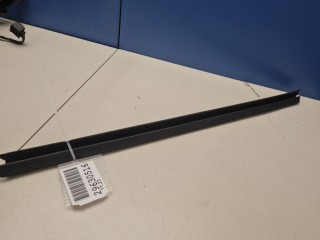 Накладка стекла передней левой двери, ориг. номер 51337060233, BMW 3 E90 2008-2013