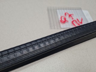 Накладка стекла передней левой двери, ориг. номер 4L0837479, Audi Q7 4L 2009-2015
