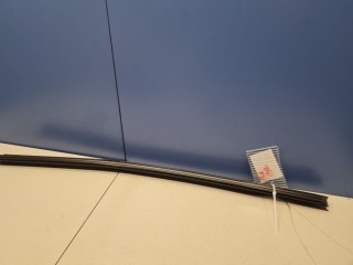 Накладка стекла передней правой двери, ориг. номер 3C4837472B5AP, Volkswagen Passat B6 2005-2010
