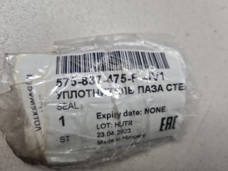 Молдинг стекла передней левой двери, ориг. номер 575837475FJV1, Skoda Karoq 57A