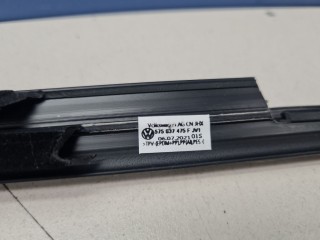 Молдинг стекла передней левой двери, ориг. номер 575837475FJV1, Skoda Karoq 57A