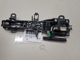Кронштейн ручки двери передней левой, ориг. номер 6920233060, Toyota Camry V70