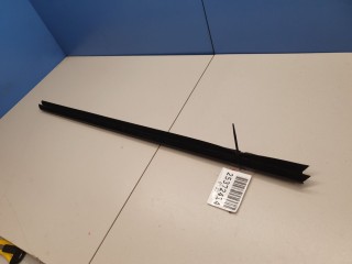 Накладка стекла передней правой двери, ориг. номер 51337205718, BMW X3 F25 2010-2014