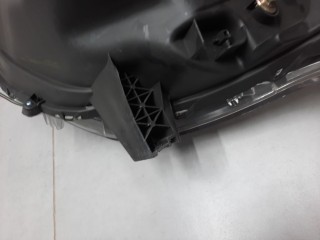 Фара правая, ориг. номер ST21411ADREM2, Mitsubishi L200 KK KL