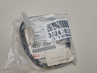 Уплотнитель заднего бампера, ориг. номер 7682512090, Toyota Corolla E15 2006-2010
