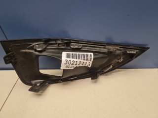 Решётка в бампер правая, ориг. номер 9815692777, Peugeot 3008 P84
