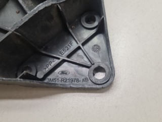 Кронштейн замка двери передний правый, ориг. номер 1469118, Ford C-MAX 2003-2007