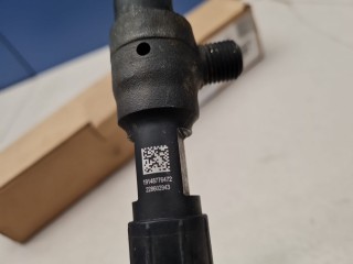 Форсунка дизельная электрическая, ориг. номер 9674984080, Peugeot 3008 P84