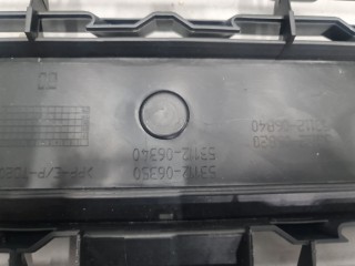 Решетка радиатора, ориг. номер STTYL7000G0, Toyota Camry V70