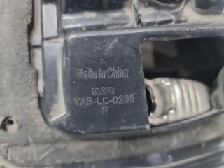 Фонарь в крышку правый, ориг. номер TY1025B9SE4, Toyota Land Cruiser 200 2007-2012