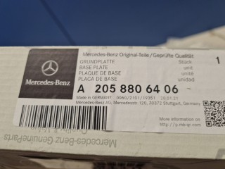 Кронштейн эмблемы решетки радиатора, ориг. номер A2058800200, Mercedes C-klasse W205 2014-2018