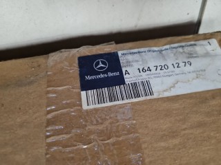 Стеклоподъемник передний правый, ориг. номер A1647201279, Mercedes M-klasse W164 ML
