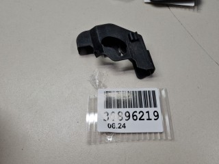 Кронштейн замка багажника, ориг. номер 8K9827645, Audi A6 C7 Allroad quattro 2014-2019
