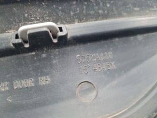 Молдинг двери правый задний, ориг. номер 5757A410, Mitsubishi Outlander GF