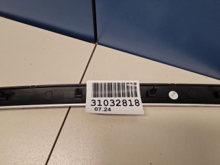 Накладка обшивки двери передней левой, ориг. номер 30716437, Volvo XC70 Cross Country 2007-2013