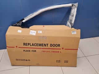 Дверь левая передняя, ориг. номер STTYL70402, Toyota Camry V70