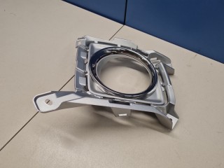 Рамка противотуманой фары правой, ориг. номер 5203060080, Toyota Land Cruiser 200 2007-2012