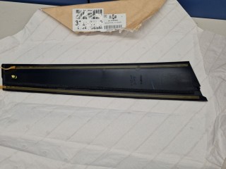 Накладка рамки двери передней правой, ориг. номер 7575578020, Lexus NX Z10