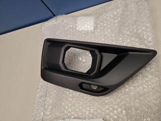 Рамка противотуманной фары правой, ориг. номер 52030WY010, Toyota Land Cruiser 300