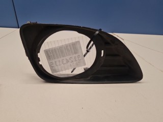 Рамка противотуманной фары правой, ориг. номер 5203033010, Toyota Camry V40