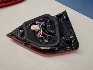 Фонарь в крышку левый, ориг. номер J684433030, Chery Tiggo 4 Pro 2020-2026
