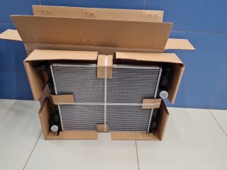 Радиатор основной охлаждения двигателя, ориг. номер 214104EA0A, Nissan Qashqai J11E