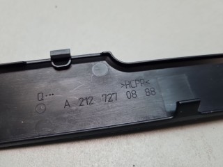 Накладка обшивки двери передней правой, ориг. номер A2127270888, Mercedes E-klasse W212 2009-2013