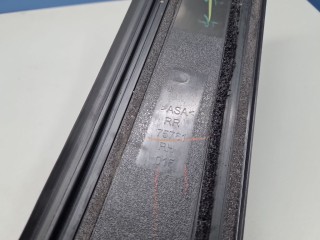 Накладка рамки двери задняя правая, ориг. номер 7576133050, Toyota Camry XV50 2011-2014