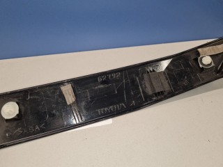 Накладка стойки двери задняя левая, ориг. номер 6279242030, Toyota RAV 4 2015-2019