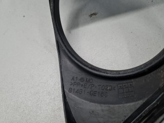 Рамка противотуманной фары правой, ориг. номер 814810E160, Toyota Highlander U50