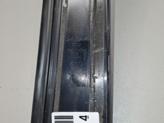 Накладка рамки двери задняя правая, ориг. номер 7507542080, Toyota RAV 4 2010-2016