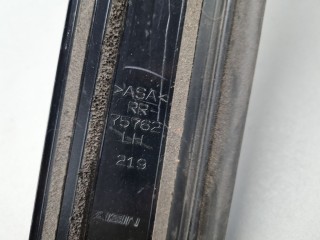 Накладка рамки двери задняя левая, ориг. номер 7576233100, Toyota Camry V70