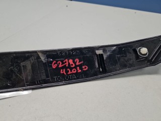 Накладка стойки двери задняя левая, ориг. номер 6279242030, Toyota RAV 4 2015-2019