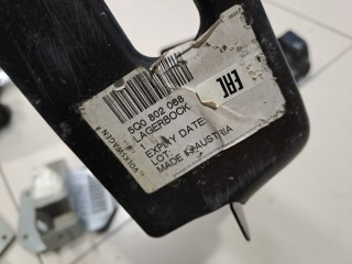 Опорный кронштейн двигателя правый, ориг. номер 5Q0802068, Audi Q3 F3 2018-2026