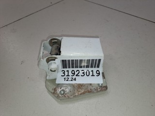 Кронштейн петли крышки багажника правый, ориг. номер 5C6827302D, Volkswagen Jetta A6 2010-2014