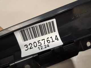 Накладка рамки двери задняя левая, ориг. номер 4M0839901, Audi Q7 4M 2015-2019