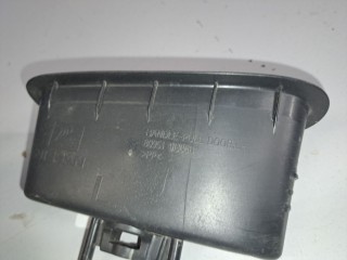 Накладка обшивки двери передней левой, ориг. номер 809519U00B, Nissan Note E11 2008-2013