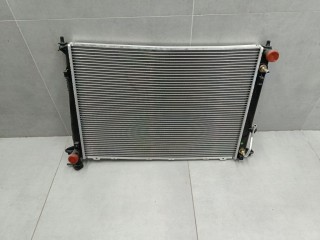 Радиатор основной охлаждения двигателя, ориг. номер 253102P600, KIA Sorento 2012-2021