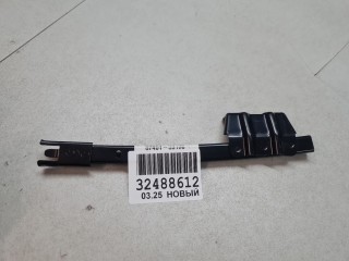 Направляющая стекла передней правой двери, ориг. номер 6740133100, Toyota Camry V70