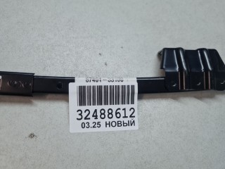 Направляющая стекла передней правой двери, ориг. номер 6740133100, Toyota Camry V70
