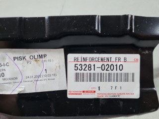 Кронштейн панели радиатора нижний правый, ориг. номер 5328102010, Toyota Corolla E18