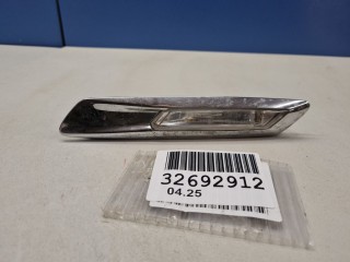 Указатель поворота в крыло правый, ориг. номер 63137154168, BMW 5 F10 2009-2013