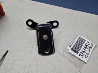 Петля двери задней левой нижняя, ориг. номер 6878052031, Toyota Corolla E18