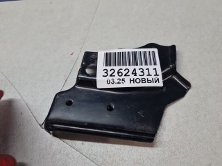 Кронштейн крепления крыла левый, ориг. номер 5371833040, Toyota Camry V40
