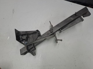 Кронштейн замка двери передний правый, ориг. номер 5245509, Ford Kuga 2012-2016