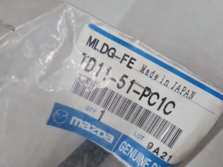 Решетка стеклоочистителей (планка под лобовое стекло) левая, ориг. номер TD1151PC1C, Mazda CX-9 2009-2012
